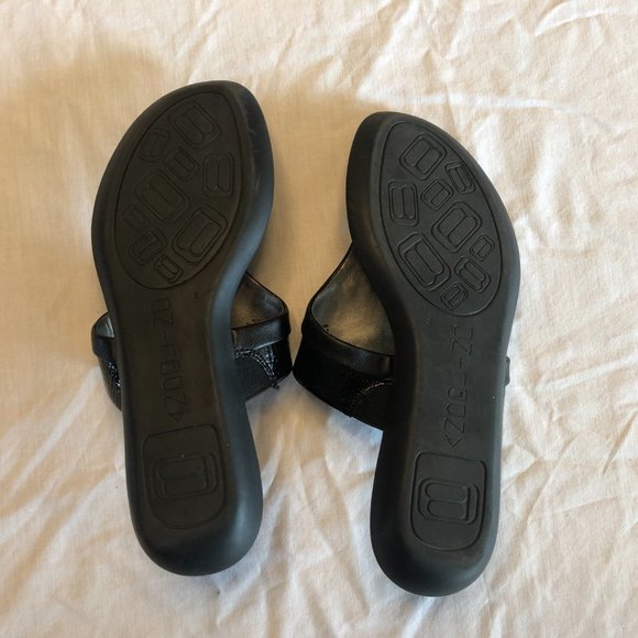 Bandolino Flexible Sandals Size 8 - Picture 5 of 7